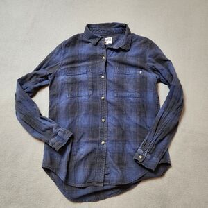 VANS - Flannel Shirt - Perfect for Spring! Size Medium